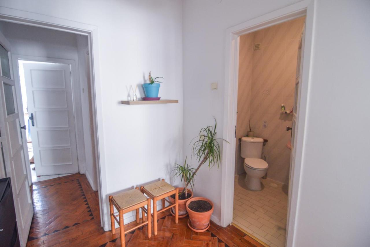 Maria Shared Apartment In Central Lisabona Exterior foto