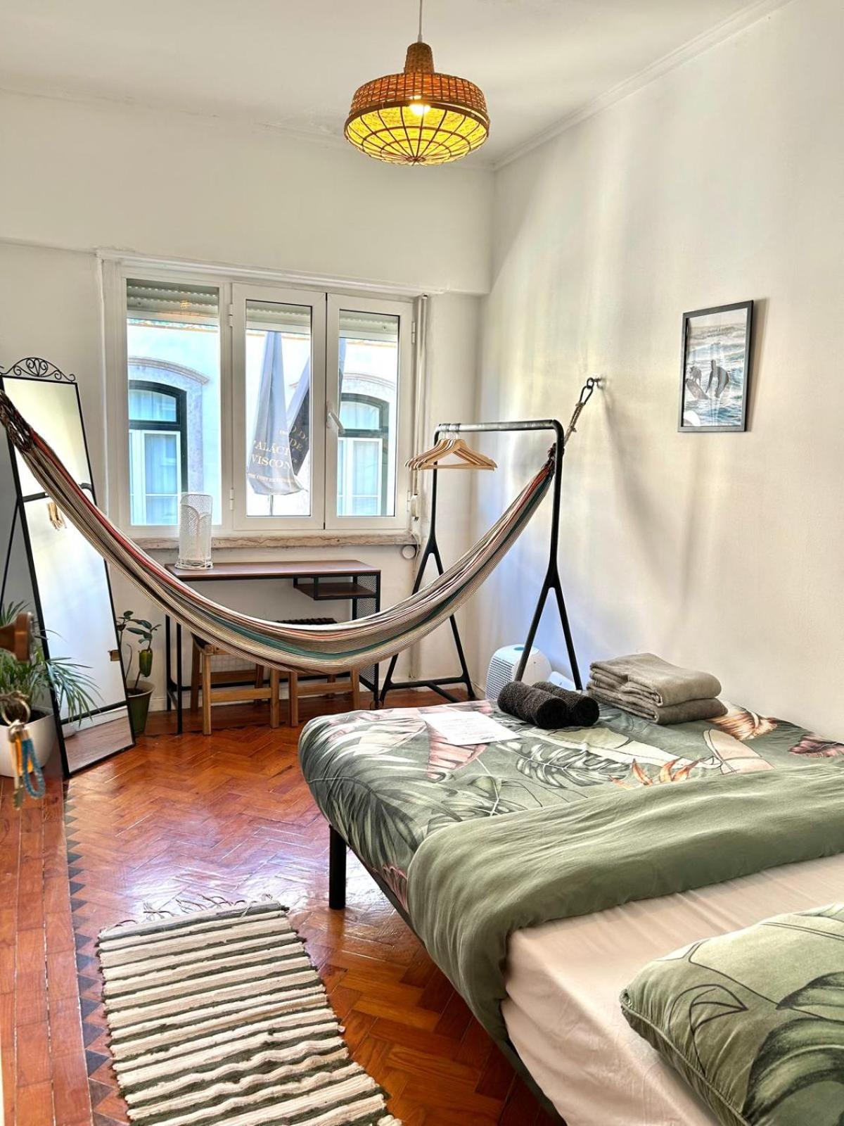 Maria Shared Apartment In Central Lisabona Exterior foto